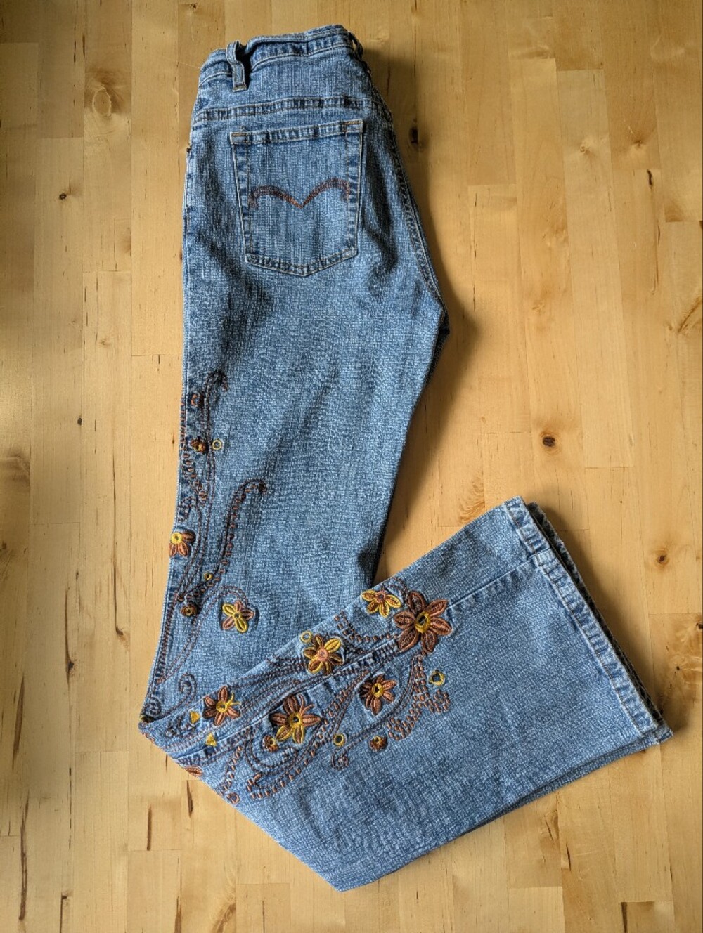 Vintage Y2K Embroidered Blue Women's Bootcut Jeans - Floral Detail